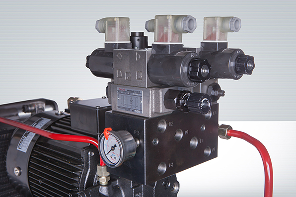 CH151203:CNC Lathe